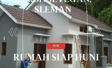 DIJUAL RUMAH SIAP HUNI DI SEYGAN SLEMAN !!! TANAH LUAS BANGUNAN MEGAH !!!
