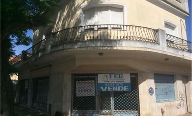 Ideal inversor 3 locales y casa en planta alta