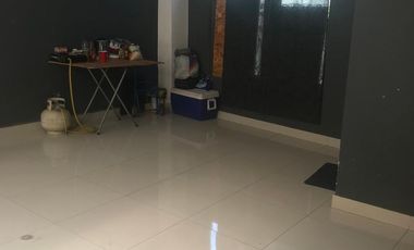 Se renta local para oficinas o spa en el centro de Irapuato.