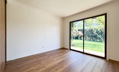Casa en venta de 4 dorm. en Navidad