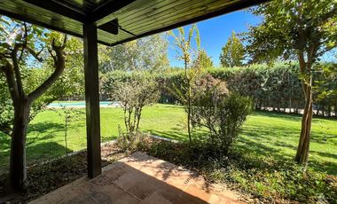 Casa en venta de 4 dorm. en Navidad