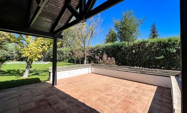 Casa en venta de 4 dorm. en Navidad