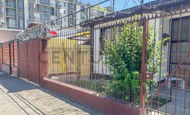 Oportunidad Casa esquina  a pasos de Recoleta!!!!