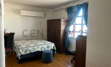 Oportunidad Casa esquina  a pasos de Recoleta!!!!