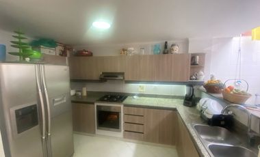 casa en venta en el poblado. Cod V12526
