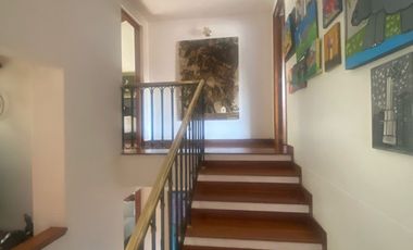 casa en venta en el poblado. Cod V12526