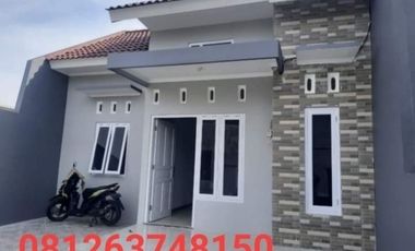 Rumah Cantik Siap Huni Dekat Jalan Woltermonginsidi