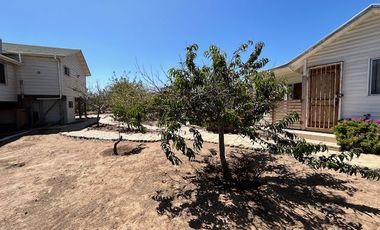 Casa en Venta en Parcela en condominio Rocas de San Andrés sector 2, con amplia casa, quincho y piscina. Ruta 5 norte, KM 210, Totoralillo. (Borde Cos