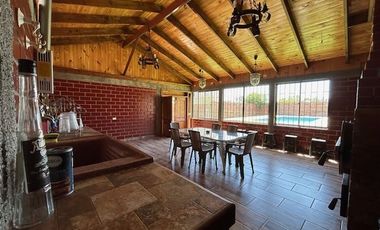 Casa en Venta en Parcela en condominio Rocas de San Andrés sector 2, con amplia casa, quincho y piscina. Ruta 5 norte, KM 210, Totoralillo. (Borde Cos