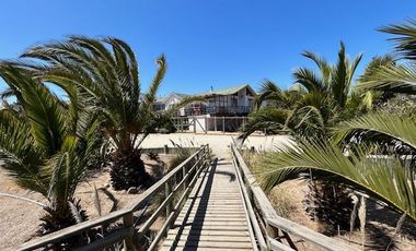 Casa en Venta en Parcela en condominio Rocas de San Andrés sector 2, con amplia casa, quincho y piscina. Ruta 5 norte, KM 210, Totoralillo. (Borde Cos