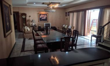 Hanya 3 menit ke CITOS dan 6 menit ke MRT! Rumah Hoek, Pinggir Jalan Raya!