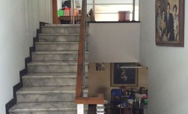 Hanya 3 menit ke CITOS dan 6 menit ke MRT! Rumah Hoek, Pinggir Jalan Raya!
