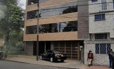 edificio en arriendo en normandía. Cod A2992