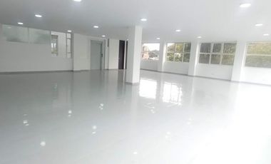 edificio en arriendo en normandía. Cod A2992