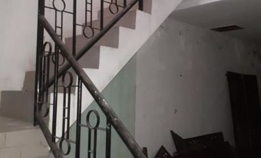 Rumah di Manyar Kertoadi, Row jalan 2,5 mbl, Hadap Utara