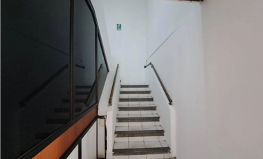 Av Carlos Julio Arosemena se vende o alquila local comercial