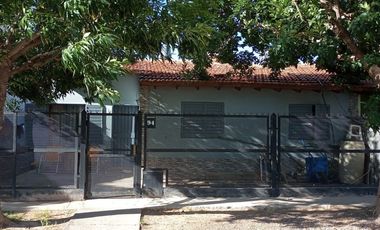 CASA EN VENTA - BARRIO 100 VIVIENDAS - ALLEN