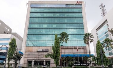 All-inclusive access to professional office space for 4 persons in Regus Menara Asia Afrika