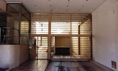 COCHERA CUBIERTA EN EXCELENTE UBICACION - BOEDO A METROS DE HIPOLITO YRIGOYEN