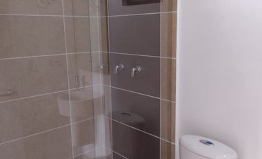 apartamento en venta en hacienda san pablo lirios piso 9. Cod V14106