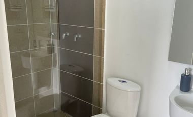 apartamento en venta en hacienda san pablo lirios piso 9. Cod V14106