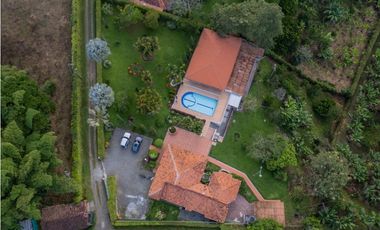 Se Vende o Permuta Hermosa Finca Vía Alcalá