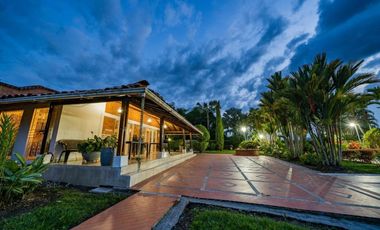 Se Vende o Permuta Hermosa Finca Vía Alcalá