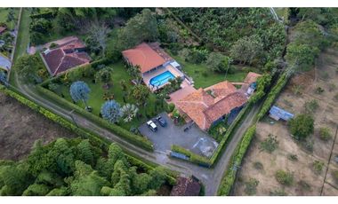 Se Vende o Permuta Hermosa Finca Vía Alcalá