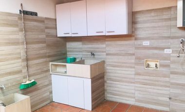 casa en venta en ciudad jardín. Cod V17442