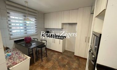 Casa en Venta en Vicuña Mackenna / Santa Maria