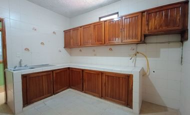 apartamento en arriendo en el contento. Cod A29399