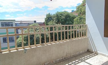 apartamento en arriendo en el contento. Cod A29399