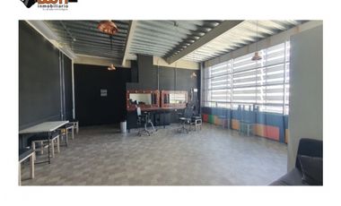 ARRIENDO BODEGA 3.484 M2 /AREA LIBRE 1.574 M2 COTA