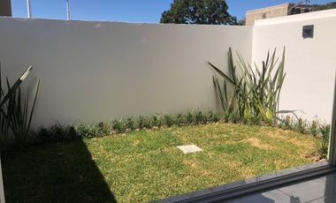 Residencia nueva en coto