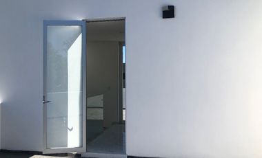 Residencia nueva en coto