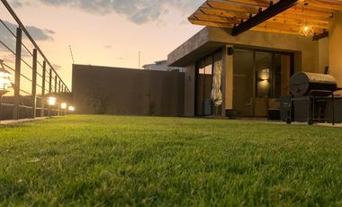¡Bella Residencia! en Vista Real! Aprovecha