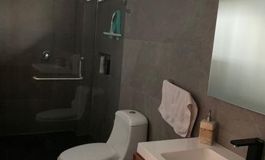 ¡Bella Residencia! en Vista Real! Aprovecha