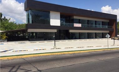 LOCAL EN ALTOS DEL GOLF SAN FRANCISCO  SANTA ELENA STRIP