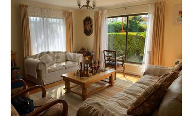 Se vende Casa con amplio terreno en Chiguayante