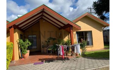 Se vende Casa con amplio terreno en Chiguayante