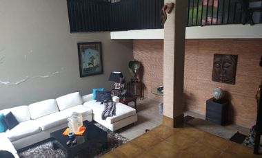 Increíble Casa con Decoración Japonesa en Renta.