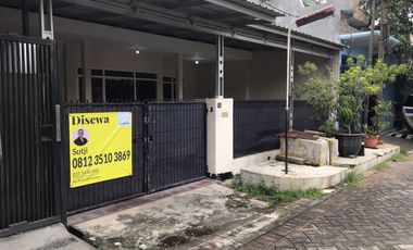 Di Sewakan Rumah Kutisari Indah Selatan, Siap huni