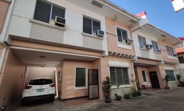 SPACIOUS 3-BR TOWNHOUSE - JUST 6 MINUTES WALK TO SAROSA HOTEL MABOLO