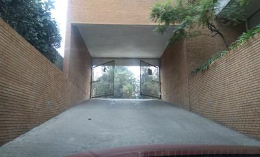 Estacionamiento en venta en Las Condes