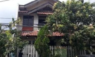 Rumah 2 Lantai Siap Huni Dukuh Kupang Surabaya spesifikasi