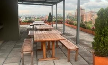 oficina en arriendo en los rosales. Cod A51524