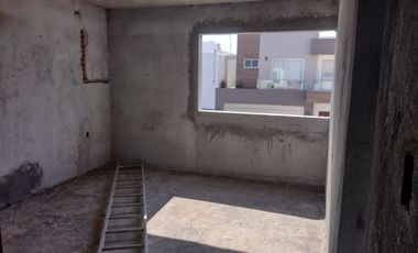 CASA EN OBRA GRIS EN VENTA EN EL FRACC. LAS PALMAS EN MEDELLIN,VER.