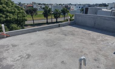 CASA EN OBRA GRIS EN VENTA EN EL FRACC. LAS PALMAS EN MEDELLIN,VER.