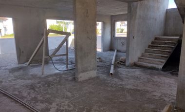 CASA EN OBRA GRIS EN VENTA EN EL FRACC. LAS PALMAS EN MEDELLIN,VER.
