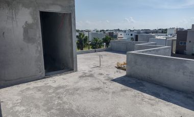 CASA EN OBRA GRIS EN VENTA EN EL FRACC. LAS PALMAS EN MEDELLIN,VER.